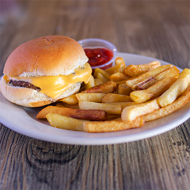 CHEESEBURGER WITH FRIES